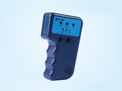 感應式驗電核相器